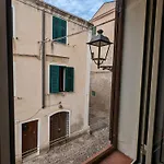 Alghero, Old Town Apartman *
